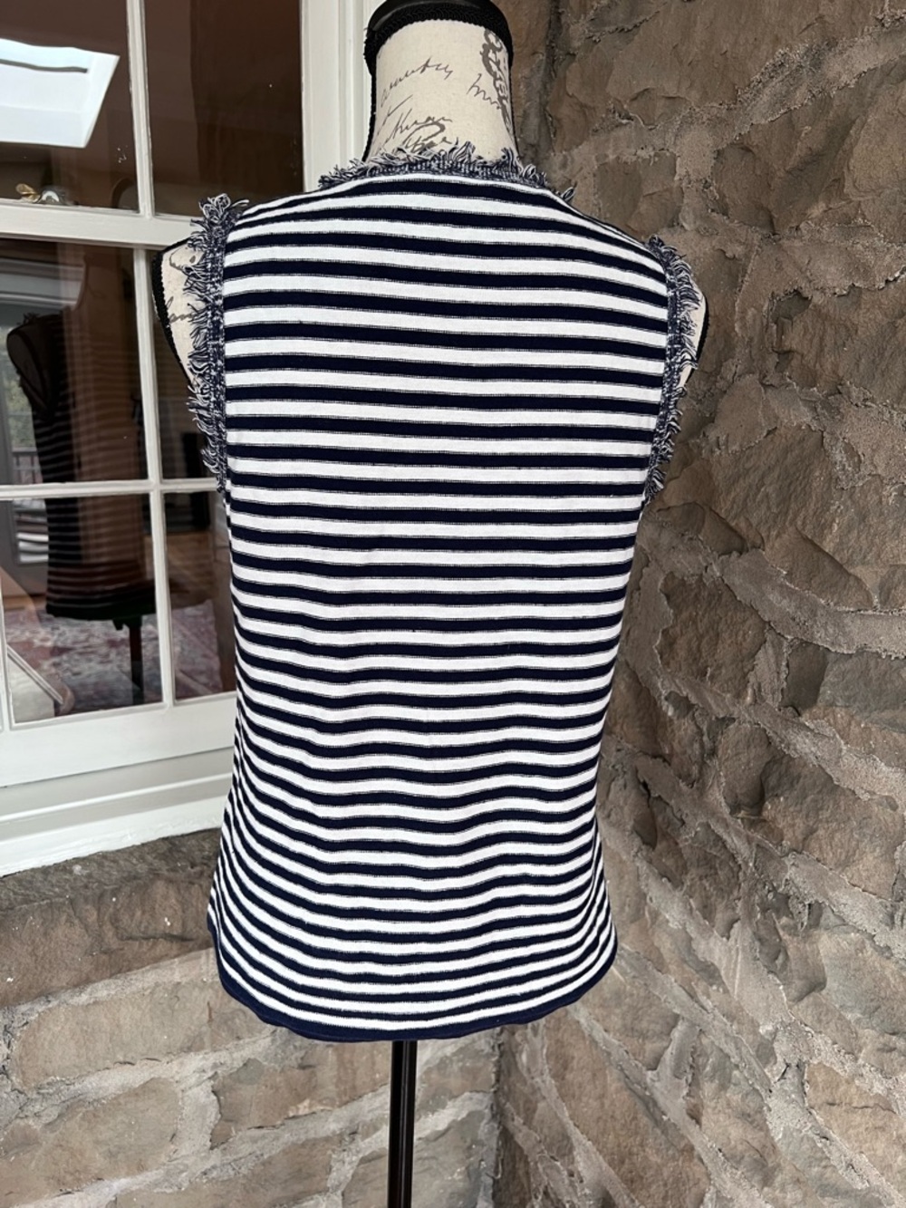 J. McLaughlin size M Navy & White Fringed Stripe Sleeveless sweater/ Tank - Picture 4 of 6